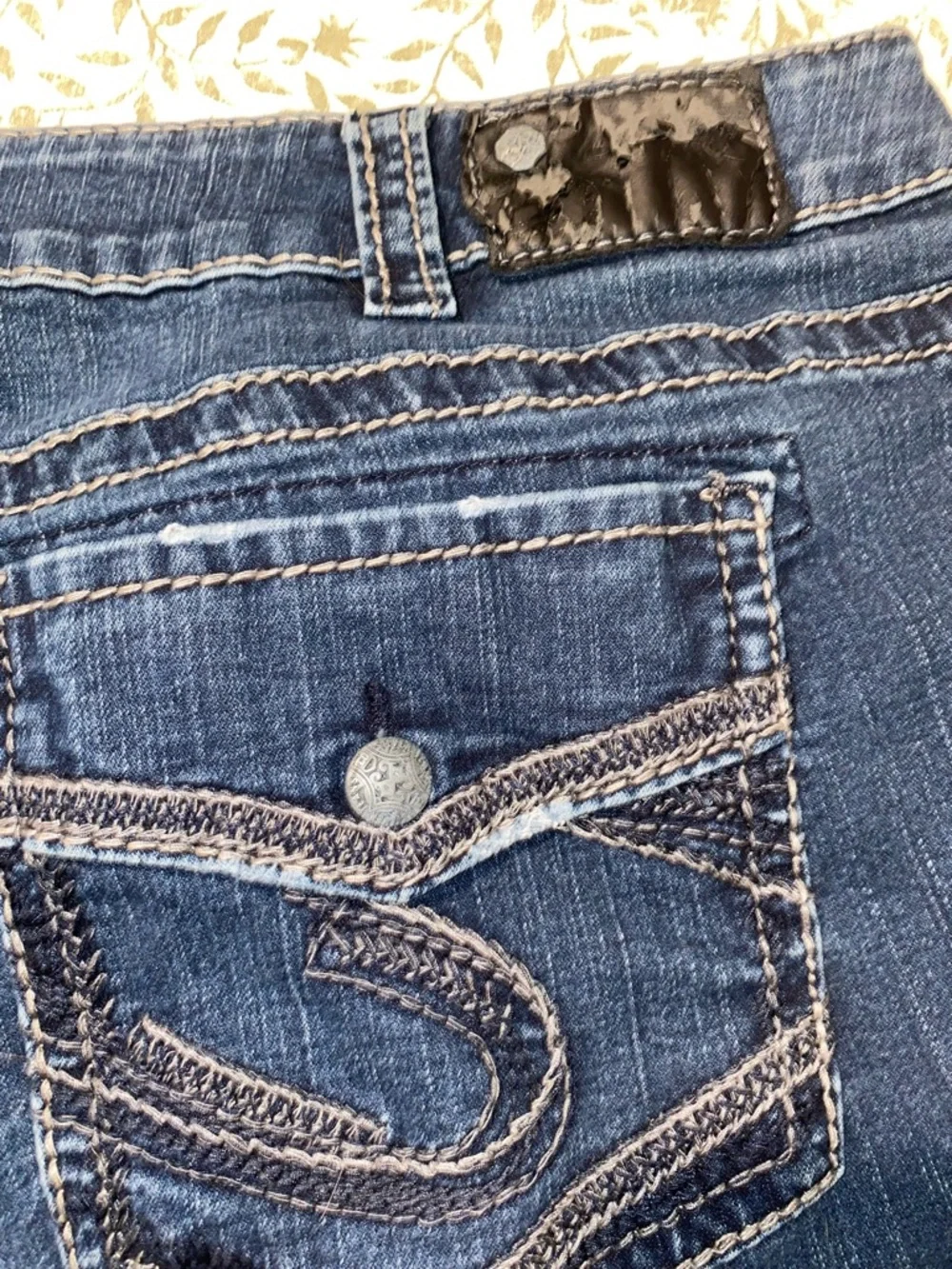 Silver‎ Jeans Suki Mid-Rise Dark Indigo Bootcut Jeans